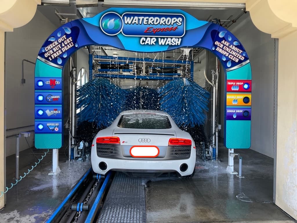 The entrance to the Waterdrops express wash tunnel